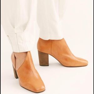 Free People Boots Size 38